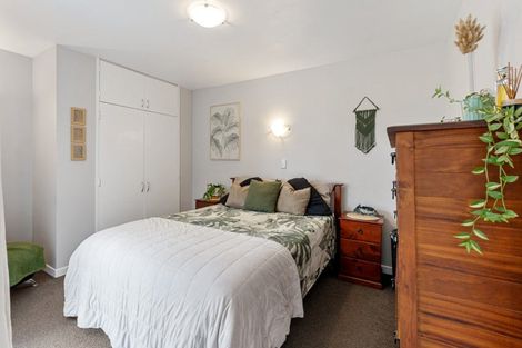 Photo of property in 9 Halberg Street, Papakura, 2110