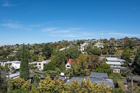 Photo of property in 131 Beach Road, Castor Bay, Auckland, 0620