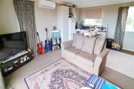 Photo of property in 148a Aviemore Drive, Highland Park, Auckland, 2010