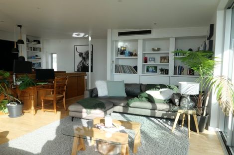 Photo of property in 4 Pa Road, Pukerua Bay, 5026