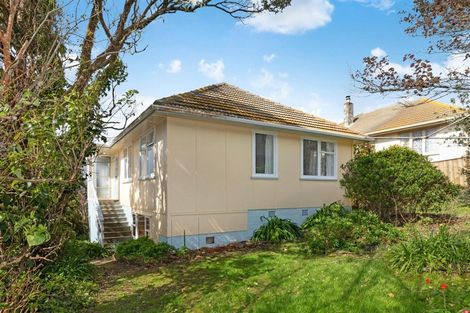 Photo of property in 6 Aparangi Crescent, Elsdon, Porirua, 5022