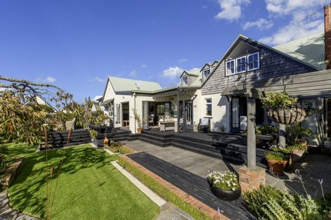 Photo of property in 16 Hinewa Road, Otumoetai, Tauranga, 3110