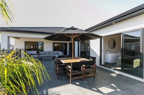 Photo of property in 7 Pelorus Avenue, Poraiti, Napier, 4112