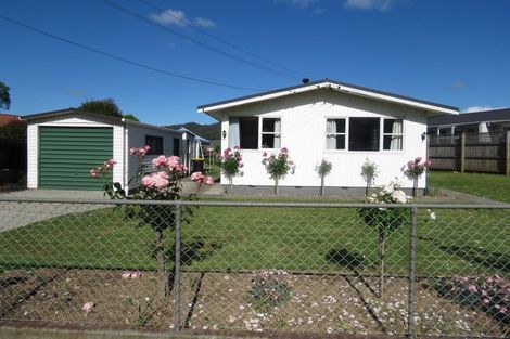 Photo of property in 2 Crampton Road, Reefton, 7830