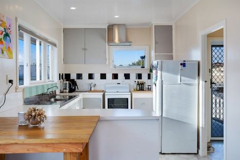 Photo of property in 37 Hooper Avenue, Pukekohe, 2120