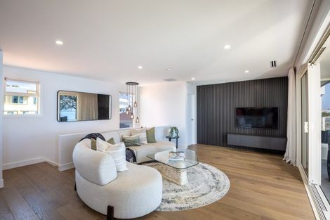 Photo of property in 14/120 Saint Aubyn Street, New Plymouth, 4310