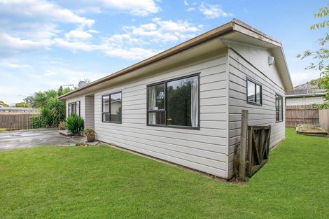 Photo of property in 7b Grove Road, Papakura, 2110