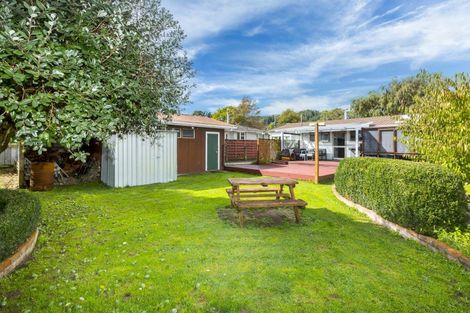 Photo of property in 71 Oregon Drive, Maoribank, Upper Hutt, 5018