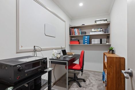 Photo of property in 39a Seaview Road, Otumoetai, Tauranga, 3110