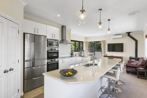 Photo of property in 2 Crestview Grove, Belmont, Lower Hutt, 5010