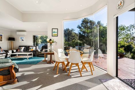 Photo of property in 27 Herbert Drive, Whangamata, 3620