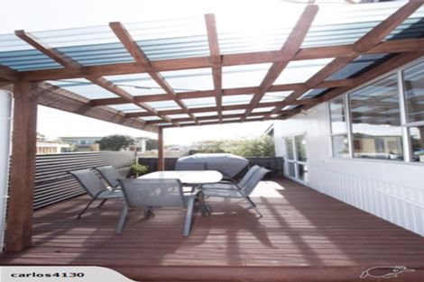 Photo of property in 21 Cornfoot Street, Castlecliff, Whanganui, 4501