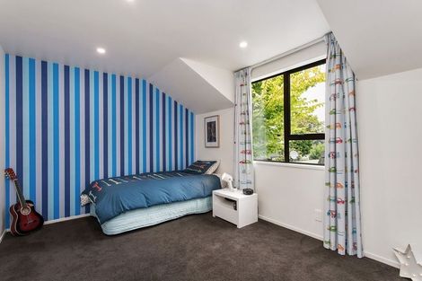 Photo of property in 2 Rembrandt Place, Burnside, Christchurch, 8053