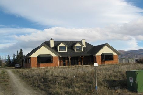 Photo of property in 2 Roberts Drive, Cromwell, 9310