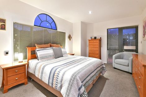 Photo of property in 4/19 Langana Avenue, Browns Bay, Auckland, 0630