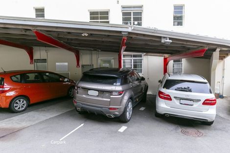 Photo of property in Wharenui Apartments, 274 Oriental Parade, Oriental Bay, Wellington, 6011