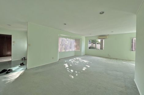 Photo of property in 6 Waylen Place, Burswood, Auckland, 2013