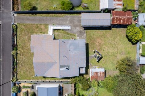 Photo of property in 2 Gladstone Street, Dannevirke, 4930