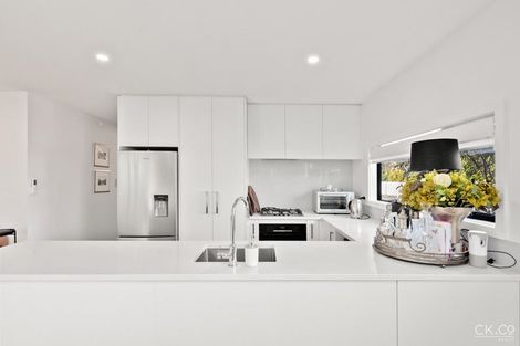 Photo of property in 1/51 Kings Crescent, Hutt Central, Lower Hutt, 5010