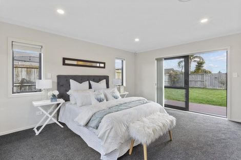 Photo of property in 20 Sirius Crescent, Rototuna North, Hamilton, 3210