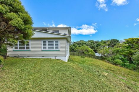 Photo of property in 27 Thornley Street, Titahi Bay, Porirua, 5022