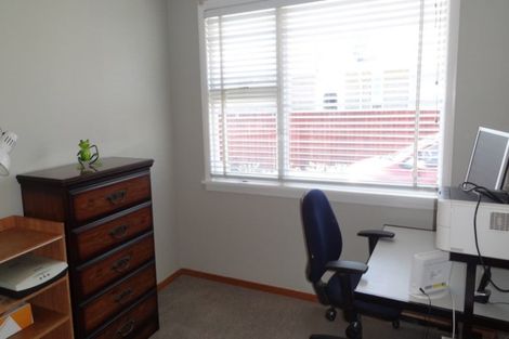 Photo of property in 44 Wychwood Crescent, Bishopdale, Christchurch, 8053