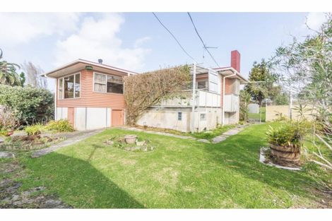 Photo of property in 8 Sarona Avenue, Glen Eden, Auckland, 0602