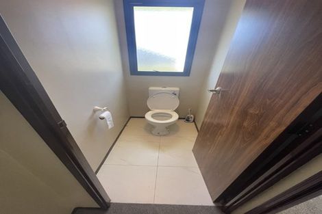 Photo of property in 2/668 Beach Road, Browns Bay, Auckland, 0630