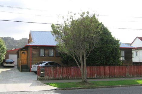 Photo of property in 41 Churton Crescent, Taita, Lower Hutt, 5011