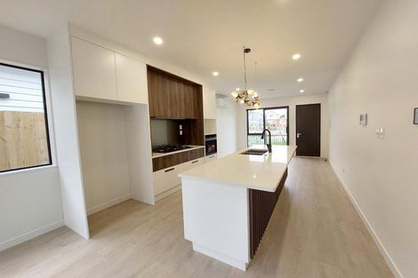 Photo of property in 67 Farranfore Road, Opaheke, Papakura, 2113