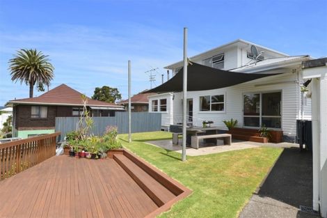 Photo of property in 82 Hatea Drive, Regent, Whangarei, 0112