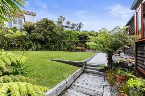 Photo of property in 60 Peter Terrace, Castor Bay, Auckland, 0620