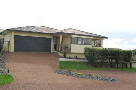 Photo of property in 5 Lasque Place, Glen Eden, Auckland, 0602