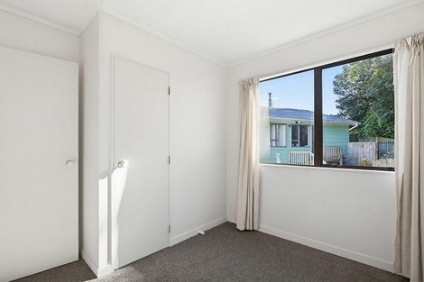 Photo of property in 48 Cardiff Crescent, Cannons Creek, Porirua, 5024