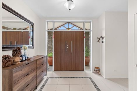 Photo of property in 3 Whitcombe Place, Darfield, 7571