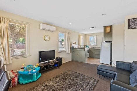 Photo of property in 2/60 Avalon Street, Richmond, Christchurch, 8013