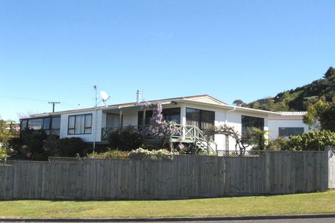 Photo of property in 1/10 Reeves Road, Acacia Bay, Taupo, 3330