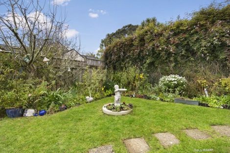 Photo of property in 8 Burma Road, Khandallah, Wellington, 6035