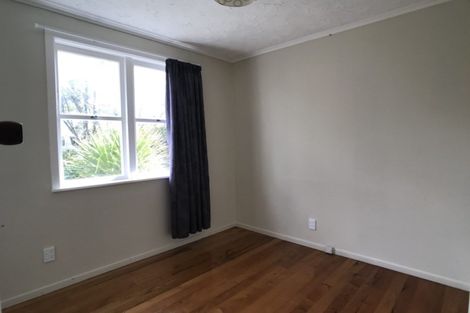 Photo of property in 12 Limmer Place, Browns Bay, Auckland, 0632