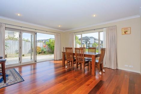Photo of property in 34 Laurel Oak Drive, Schnapper Rock, Auckland, 0632