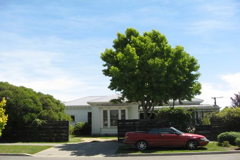 Photo of property in 2/81 Champion Street, Edgeware, Christchurch, 8013