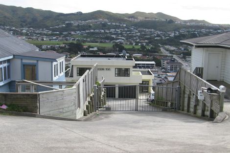 Photo of property in 42e Sheridan Terrace, Johnsonville, Wellington, 6037