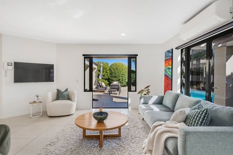 Photo of property in 24 Santa Cruz Drive, Shamrock Park, Auckland, 2016