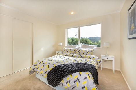 Photo of property in 1 George Deane Place, Greenhithe, Auckland, 0632