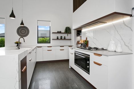 Photo of property in 4 Alan Livingston Drive, Cambridge, 3434