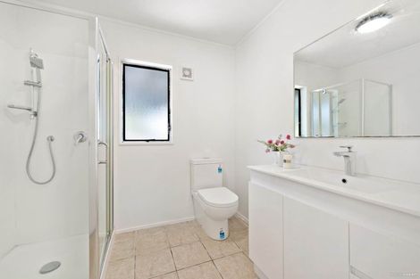 Photo of property in 1/104a Manuka Road, Bayview, Auckland, 0629