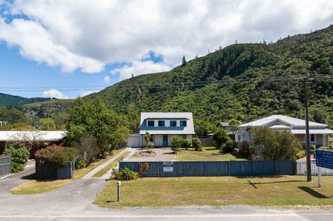 Photo of property in 309 Rarangi Beach Road, Rarangi, Blenheim, 7273