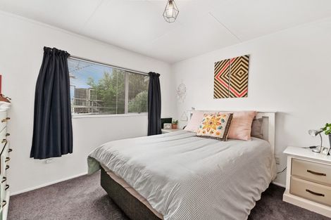 Photo of property in 2/15 Gladstone Grove, Richmond Heights, Taupo, 3330