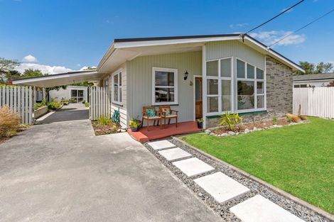 Photo of property in 11 Augustus Street, Carterton, 5713