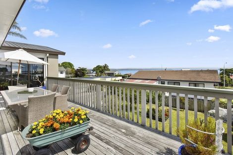 Photo of property in 6a Torkar Road, Clarks Beach, 2122